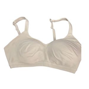 ⭐️ 3 for $22- 2 Soft Cup Bras, Black & White, Medium